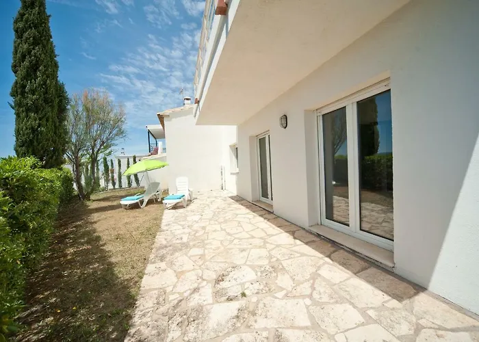 Villa Montgo 2 *